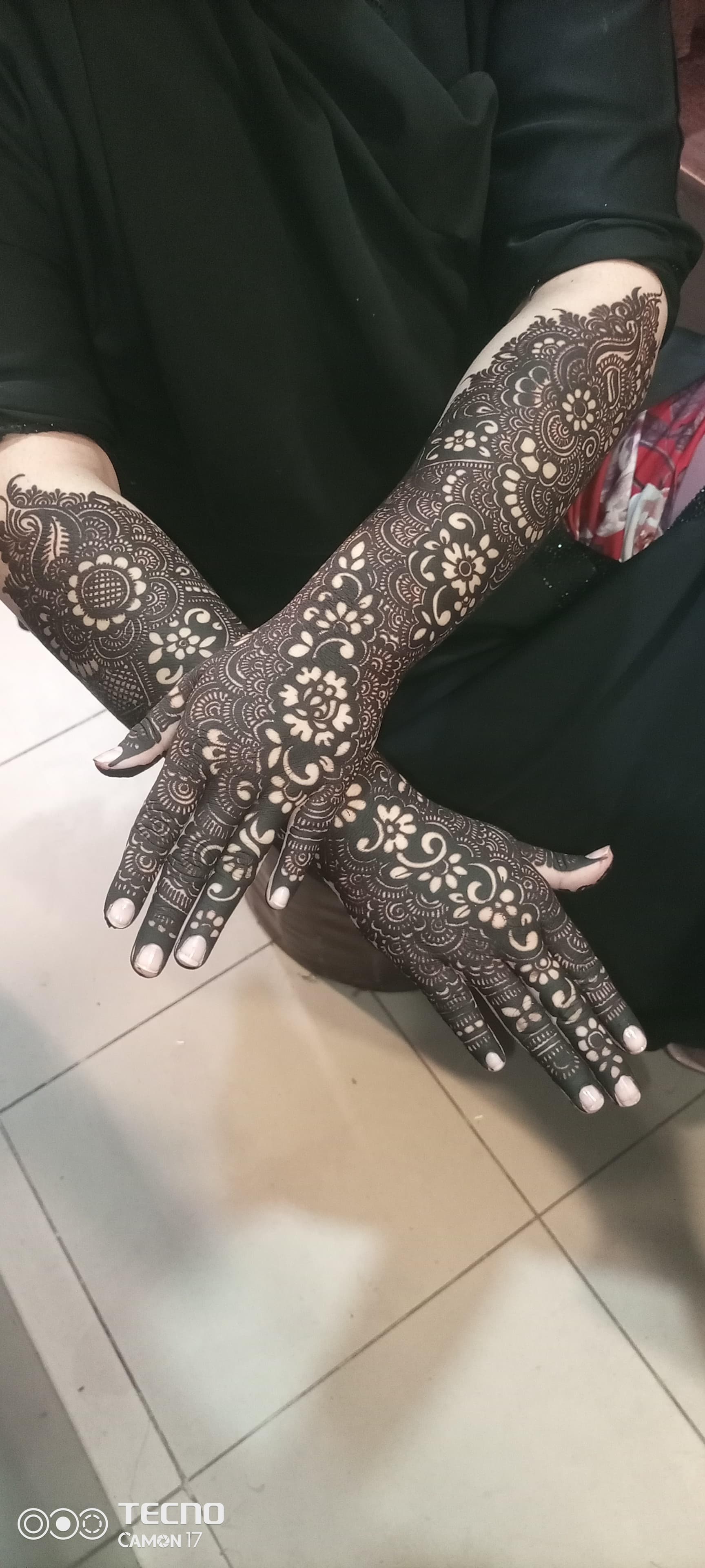 Elbow Mehndi Design 4