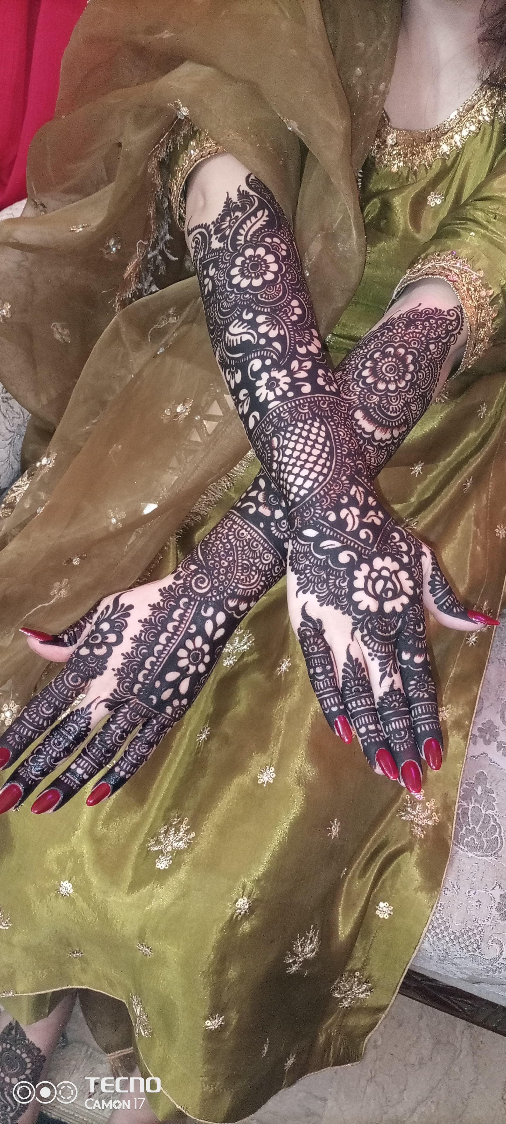 Elbow Mehndi Design 4