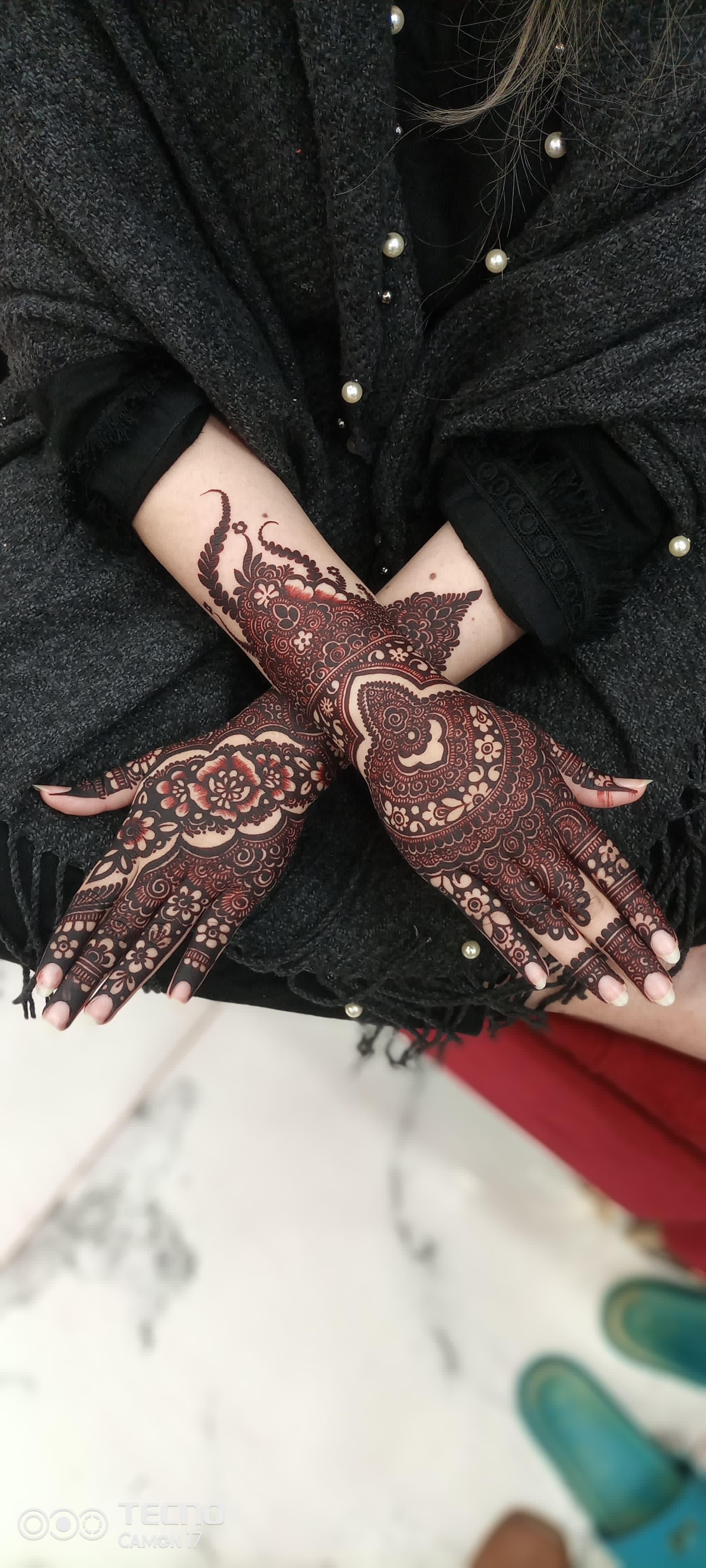 Quarter Mehndi Design 4
