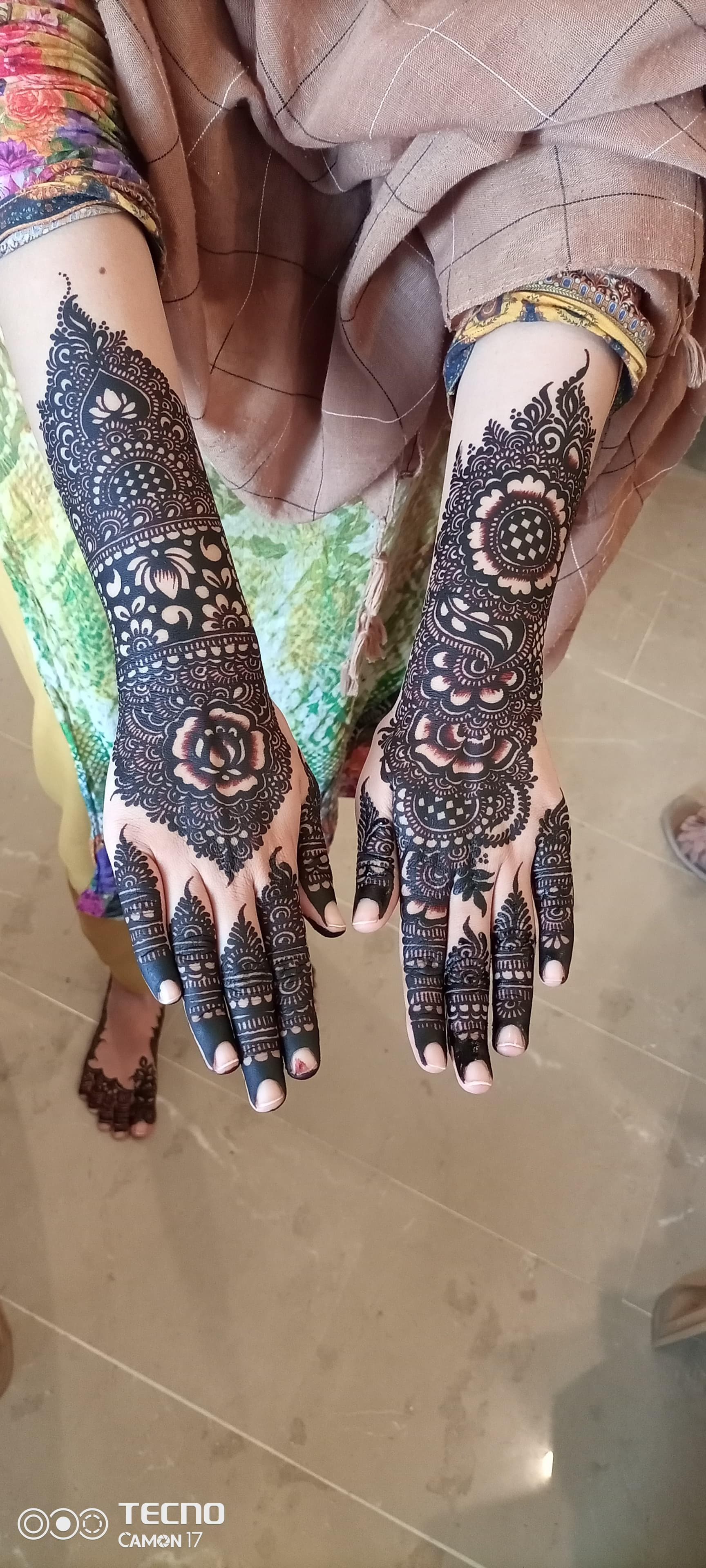 Quarter Mehndi Design 4